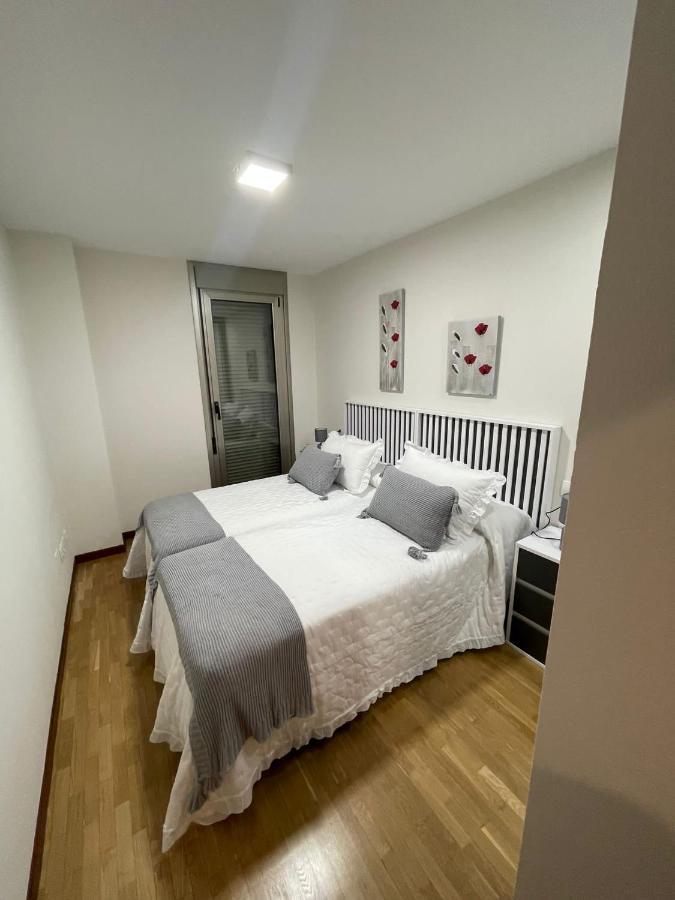 Gijon Lauredal Apartment Bagian luar foto